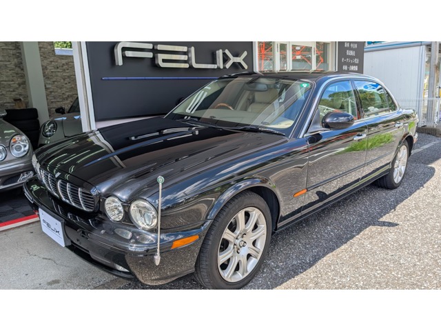 2004 Jaguar XJ
