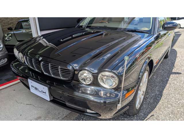 2004 Jaguar XJ – thumbnail 3