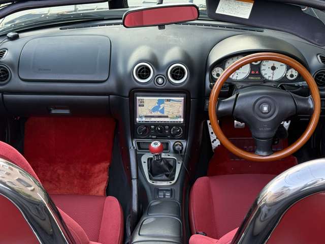 2000 Mazda Roadster – thumbnail 4