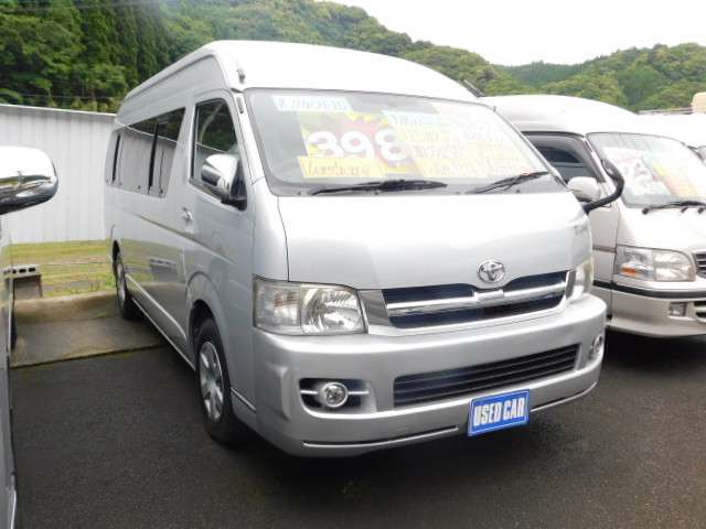 2007 Toyota Regius Ace – thumbnail 2