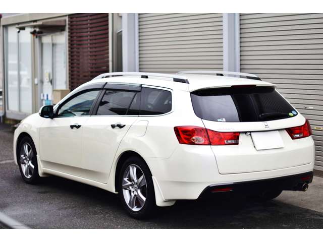 2011 Honda Accord Tourer – thumbnail 3