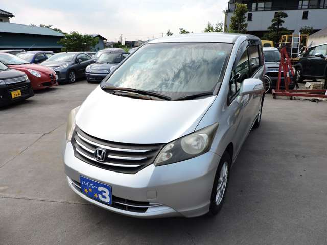 2011 Honda Freed – thumbnail 2