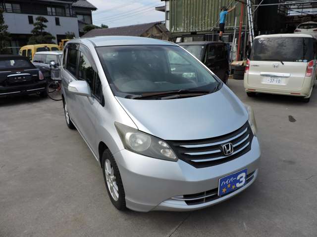 2011 Honda Freed – thumbnail 4