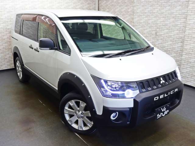 2010 Mitsubishi Delica D:5 – thumbnail 4