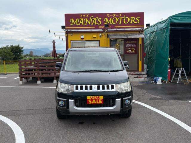 2011 Mitsubishi Delica D:5 – thumbnail 2