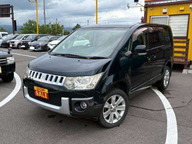 2011 Mitsubishi Delica D:5 – thumbnail 3
