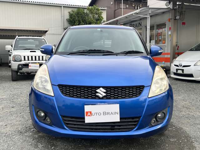 2011 Suzuki Swift – thumbnail 2