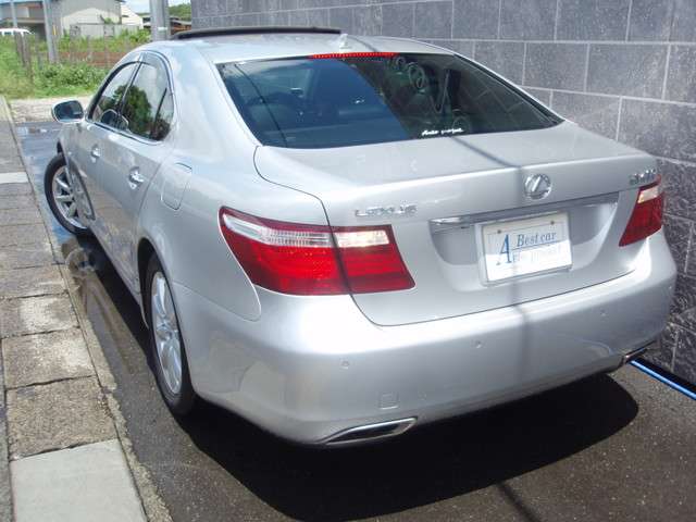 2006 Lexus LS – thumbnail 4