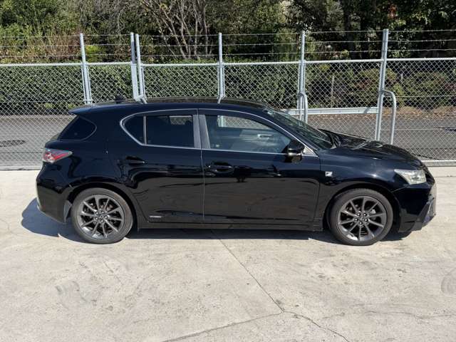 2011 Lexus CT – thumbnail 3