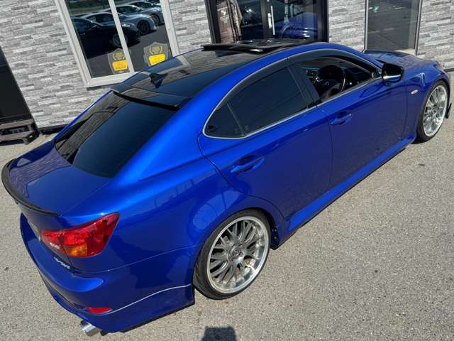 2005 Lexus IS – thumbnail 2