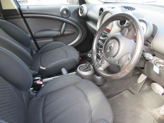 2011 MINI MINI Crossover – thumbnail 2