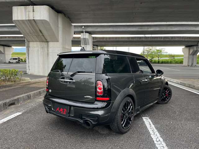 2011 MINI MINI Clubman – thumbnail 3