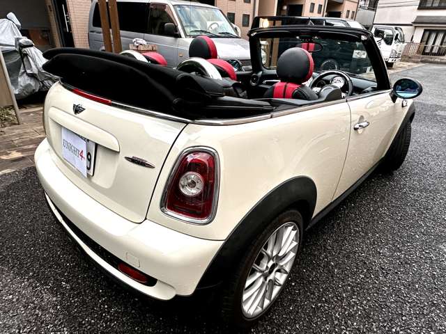 2009 MINI Mni Convertible – thumbnail 3