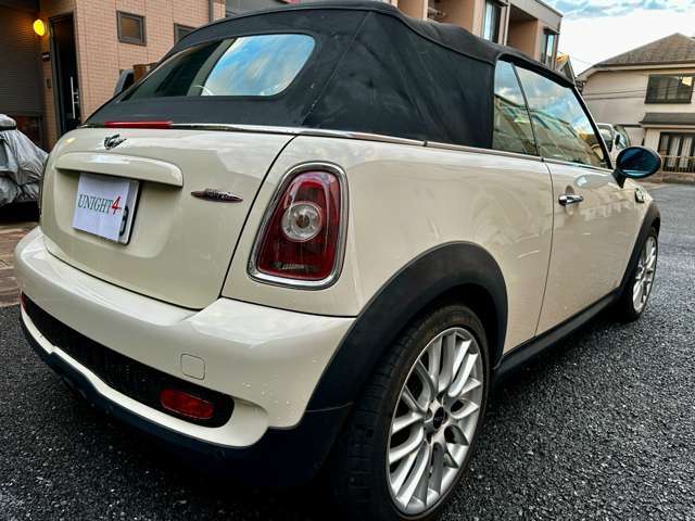 2009 MINI Mni Convertible – thumbnail 4