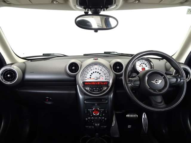 2011 MINI MINI Crossover – thumbnail 3
