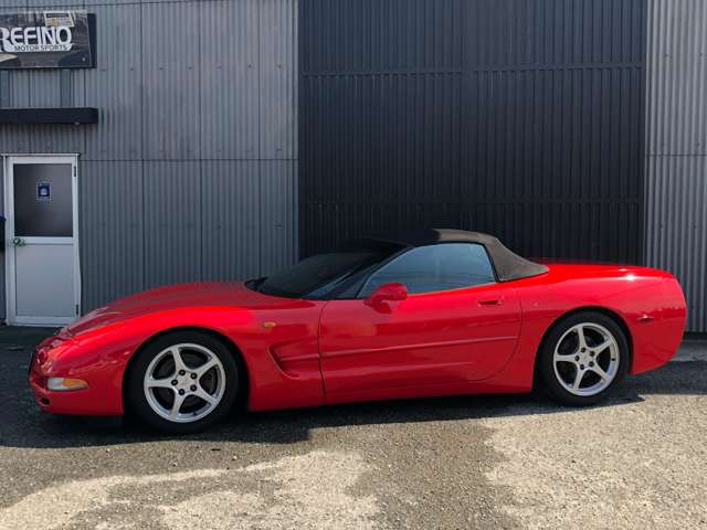 1998 Chevrolet Corvette Convertible – thumbnail 3
