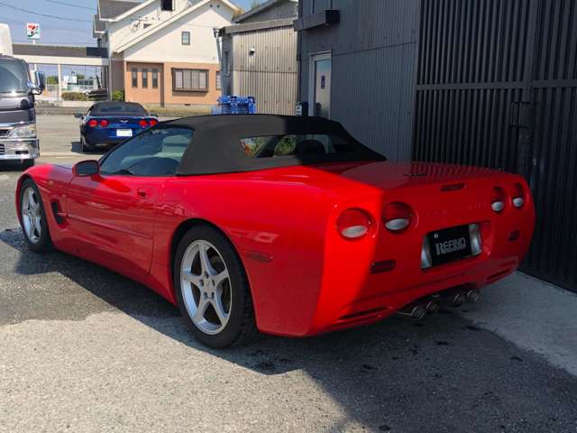 1998 Chevrolet Corvette Convertible – thumbnail 4