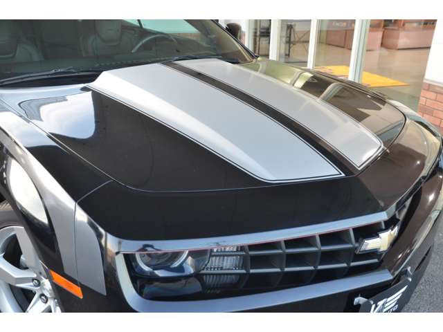 2011 Chevrolet Camaro Convertible – thumbnail 3