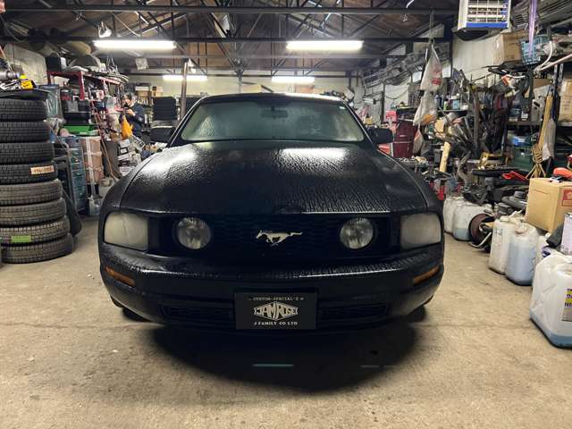 2007 Ford Mustang – thumbnail 2