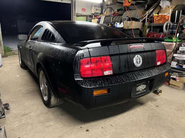 2007 Ford Mustang – thumbnail 4