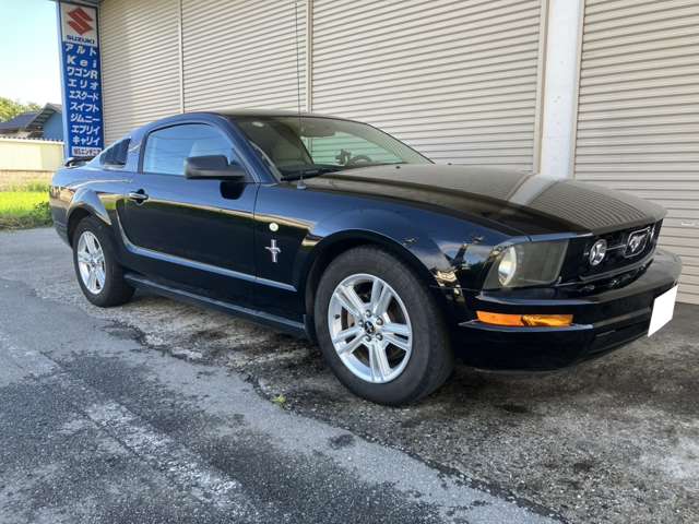 2008 Ford Mustang – thumbnail 3