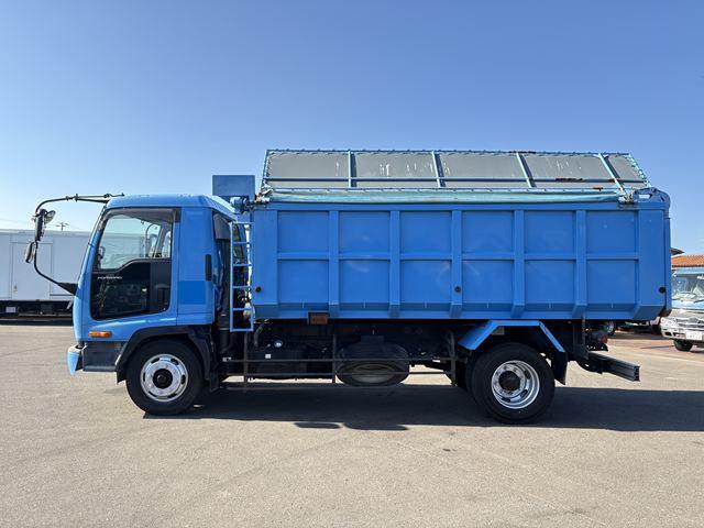2005 Isuzu Forward – thumbnail 4