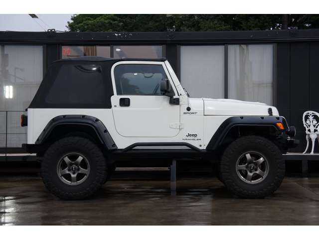 2004 Jeep Wrangler – thumbnail 4