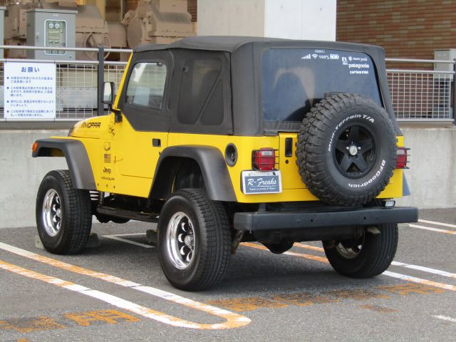 2000 Jeep Wrangler – thumbnail 2