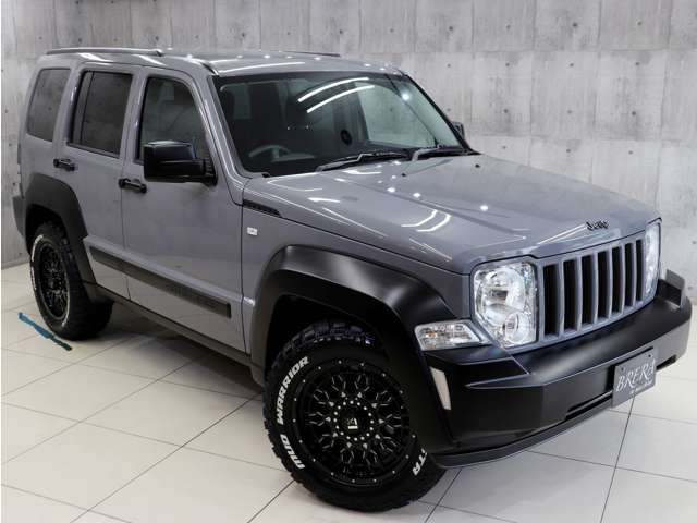2011 Jeep Cherokee – thumbnail 4