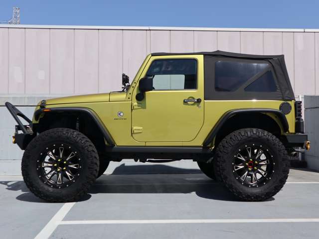 2007 Jeep Wrangler – thumbnail 3