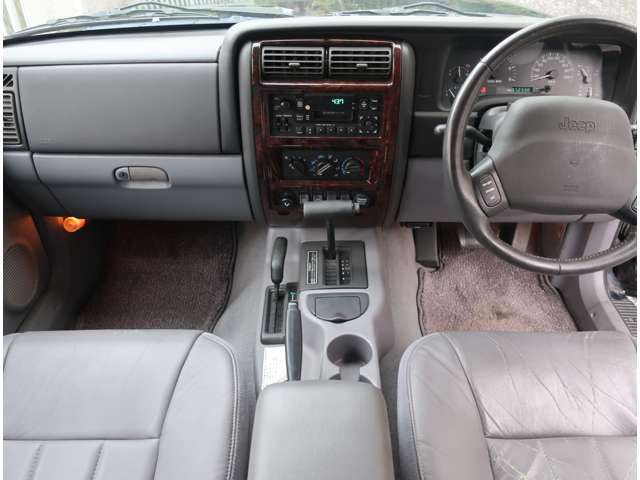 1998 Jeep Cherokee – thumbnail 3