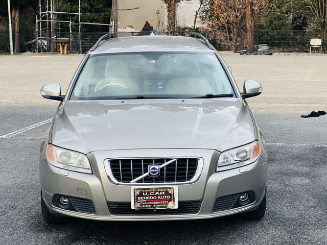 2008 Volvo V70 – thumbnail 2