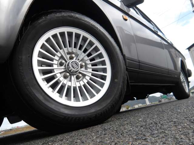1991 Volvo 240 – thumbnail 2