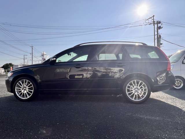 2010 Volvo V50 – thumbnail 3