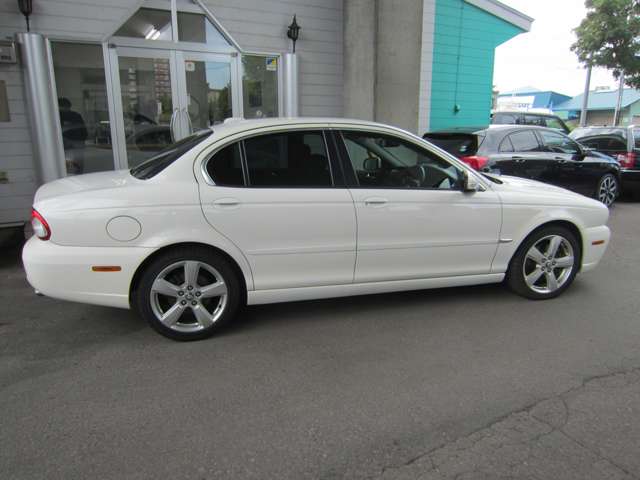 2008 Jaguar X-Type – thumbnail 3