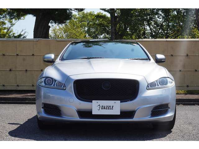 2011 Jaguar XJ – thumbnail 2