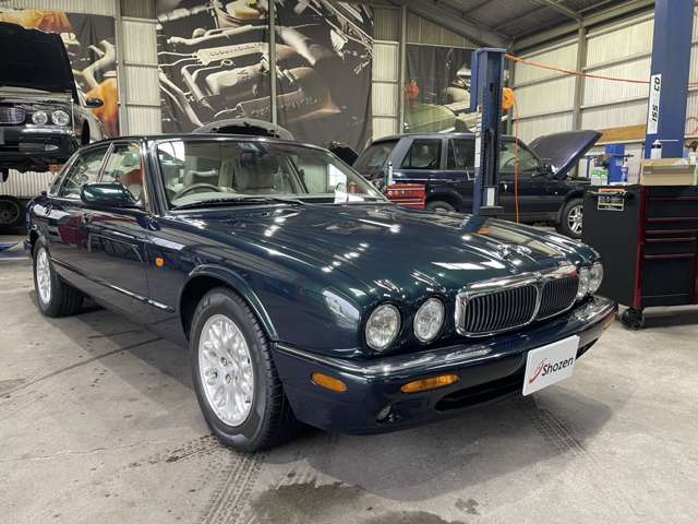 2001 Jaguar XJ – thumbnail 3