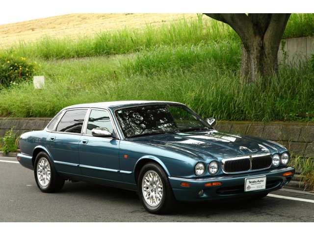 2000 Jaguar XJ – thumbnail 4