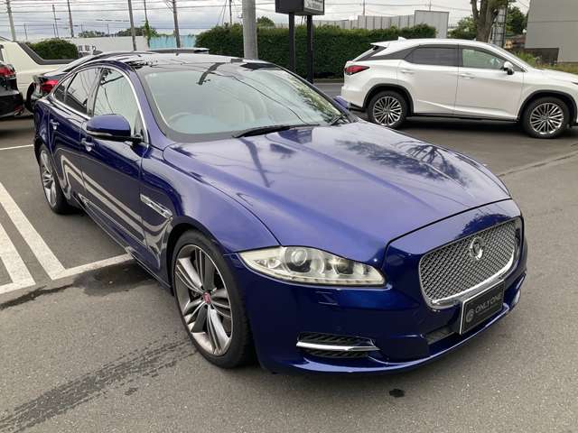 2010 Jaguar XJ – thumbnail 2