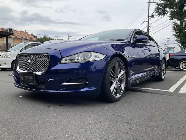2010 Jaguar XJ – thumbnail 4