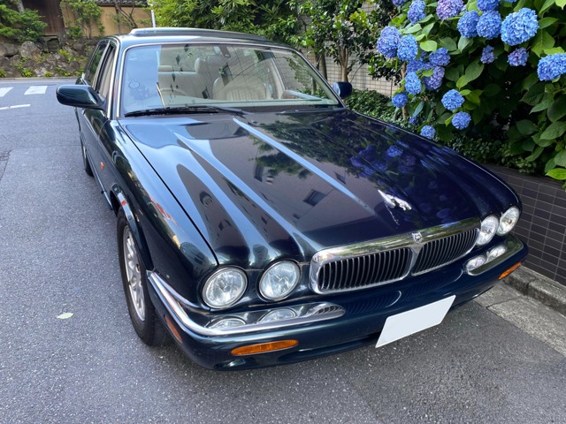 2001 Jaguar XJ