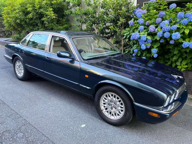 2001 Jaguar XJ – thumbnail 3