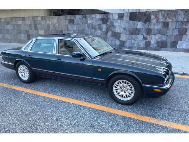 2001 Jaguar XJ – thumbnail 4