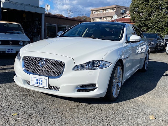 2010 Jaguar XJ
