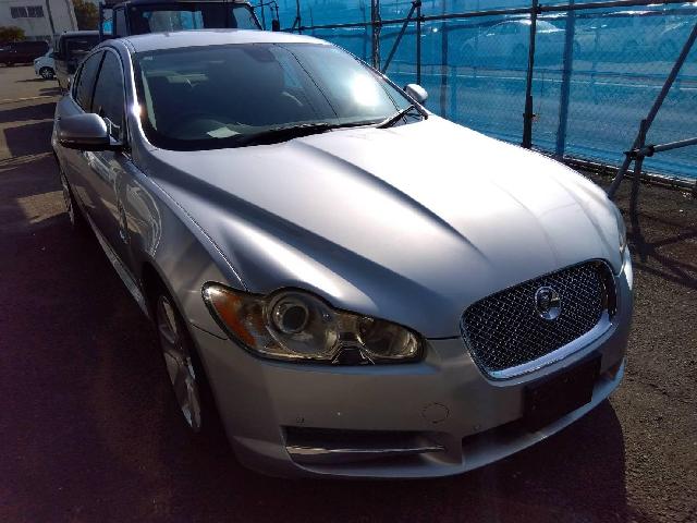 2011 Jaguar XF – thumbnail 4