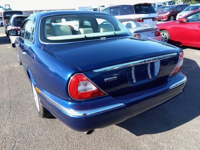 2004 Jaguar XJ – thumbnail 2