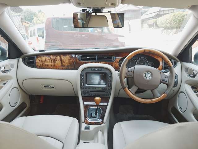 2005 Jaguar X-Type – thumbnail 3