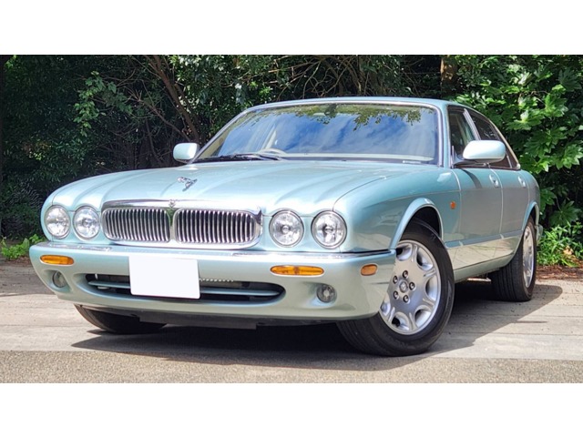 2002 Jaguar XJ