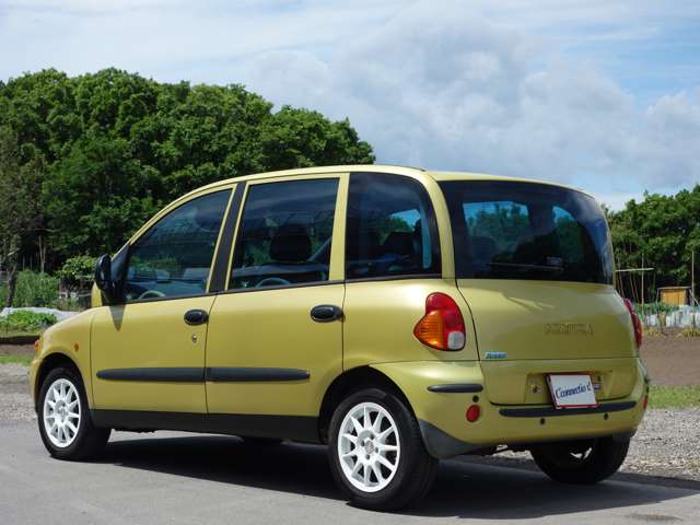 2004 Fiat Multipla – thumbnail 2