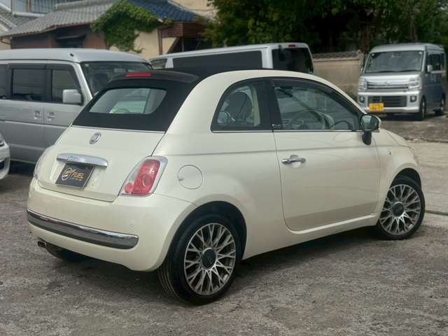 2010 Fiat 500C – thumbnail 4